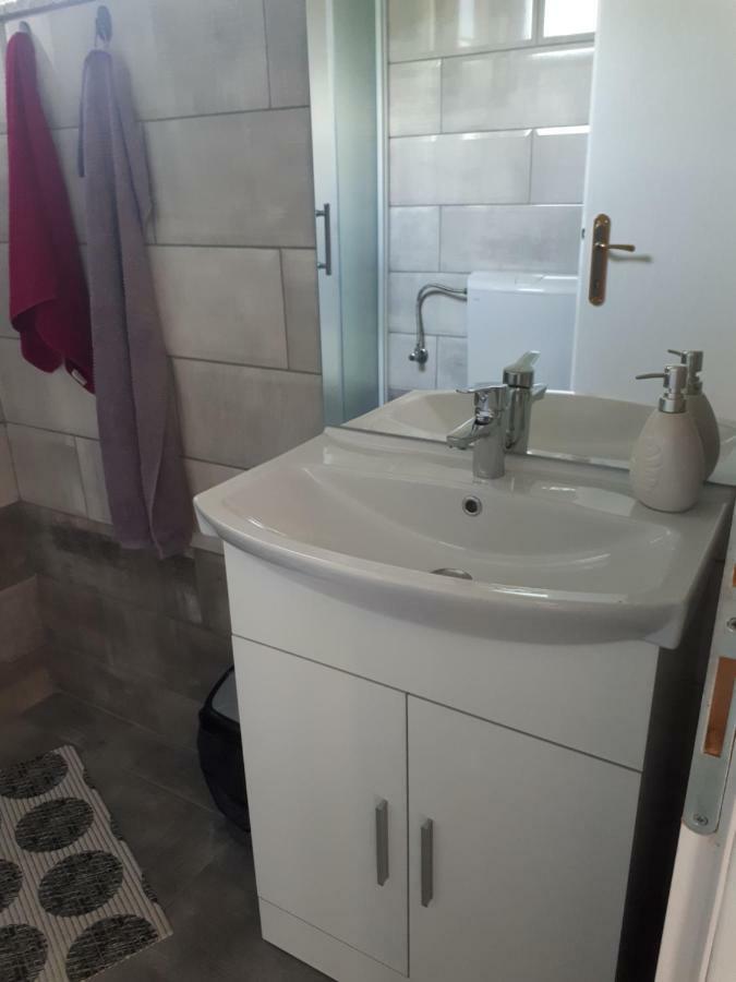 Apartmani Korina Starigrad Paklenica Eksteriør billede