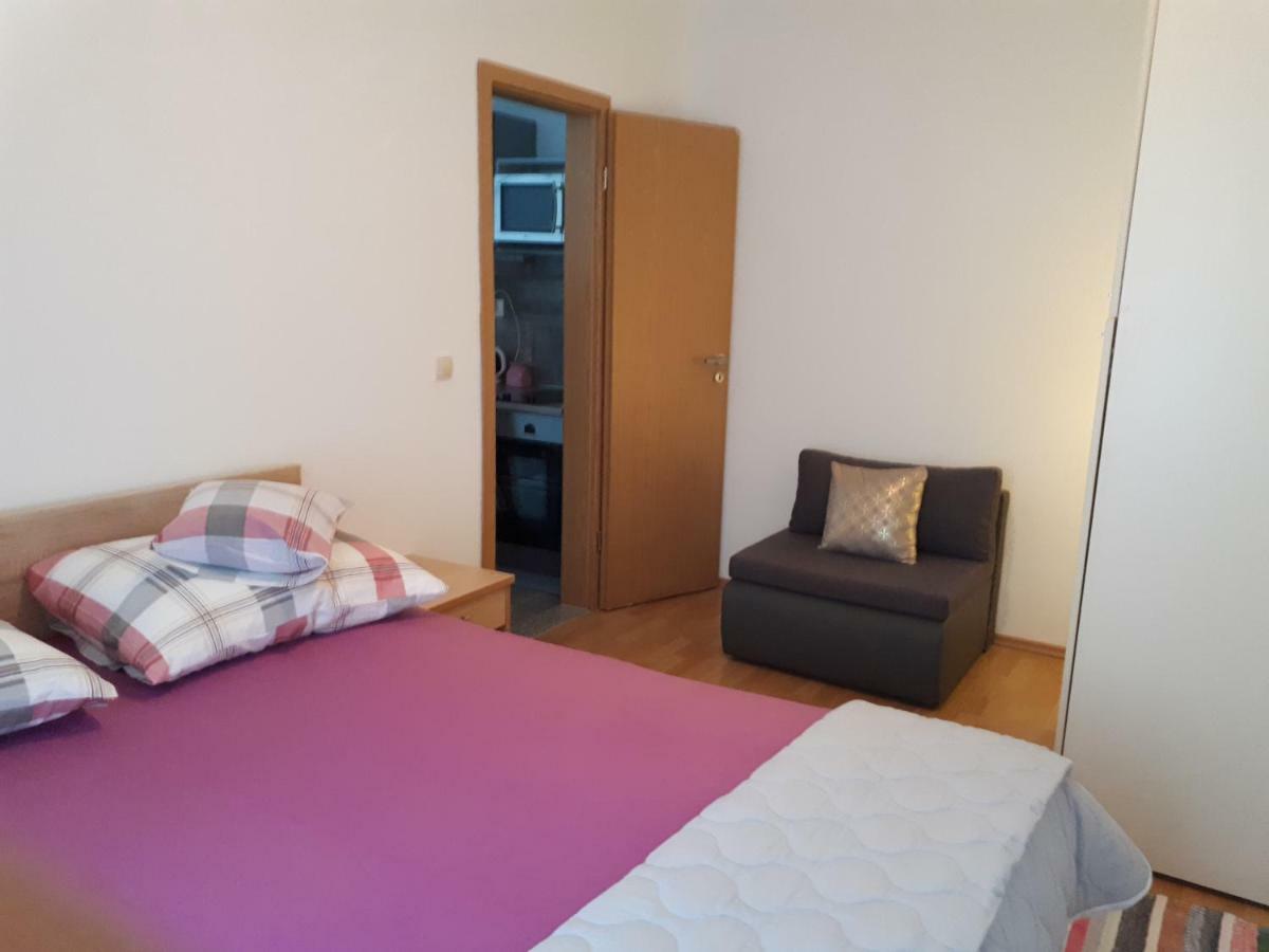 Apartmani Korina Starigrad Paklenica Eksteriør billede