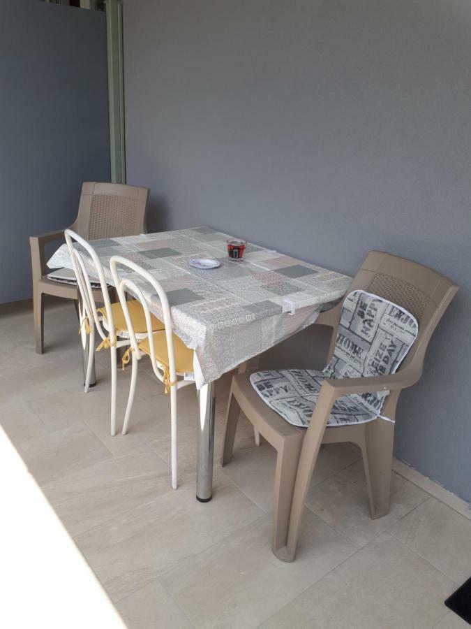 Apartmani Korina Starigrad Paklenica Eksteriør billede