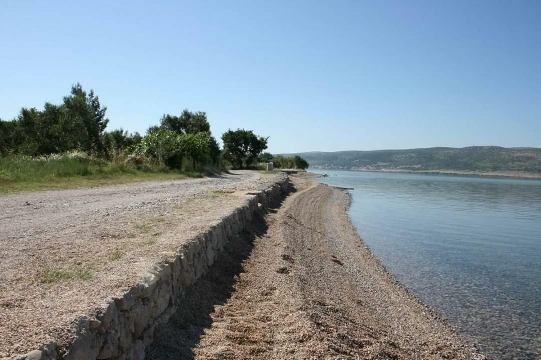 Apartmani Korina Starigrad Paklenica Eksteriør billede