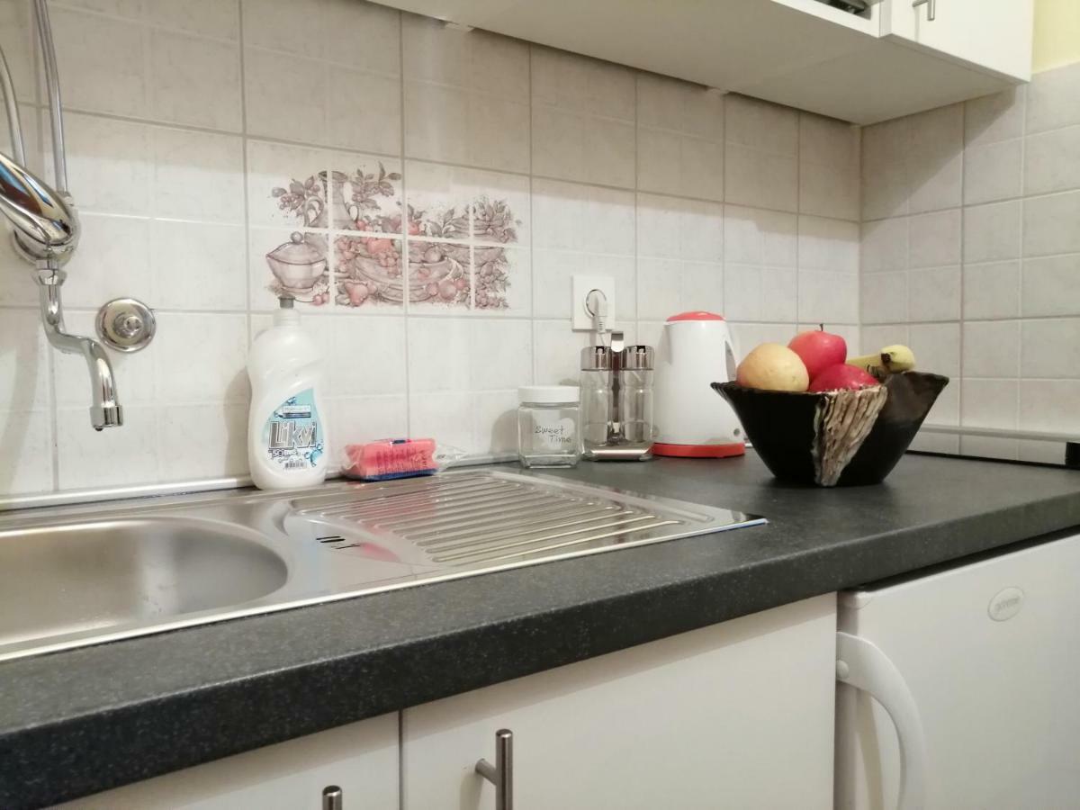 Apartmani Korina Starigrad Paklenica Eksteriør billede